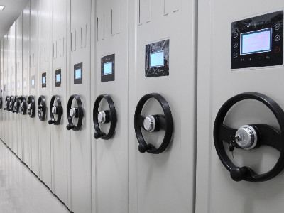 貴州南湖景工貿有限公司采購永亨電動(dòng)密集架