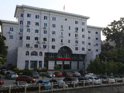 攀枝花市仁和區人民法院采購永亨無(wú)軌型密集架