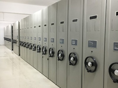 定制手動(dòng)密集架需要注意什么？
